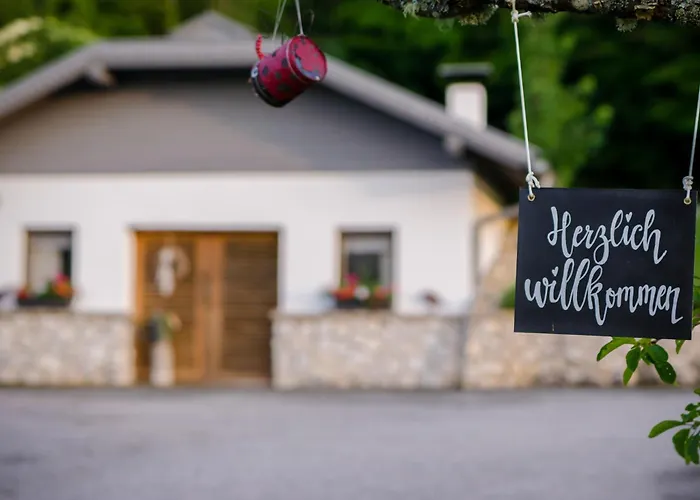 Naradhube Wolte * Apriach