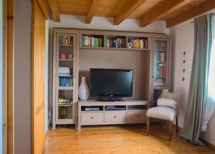 Naradhube Wolte * Apriach